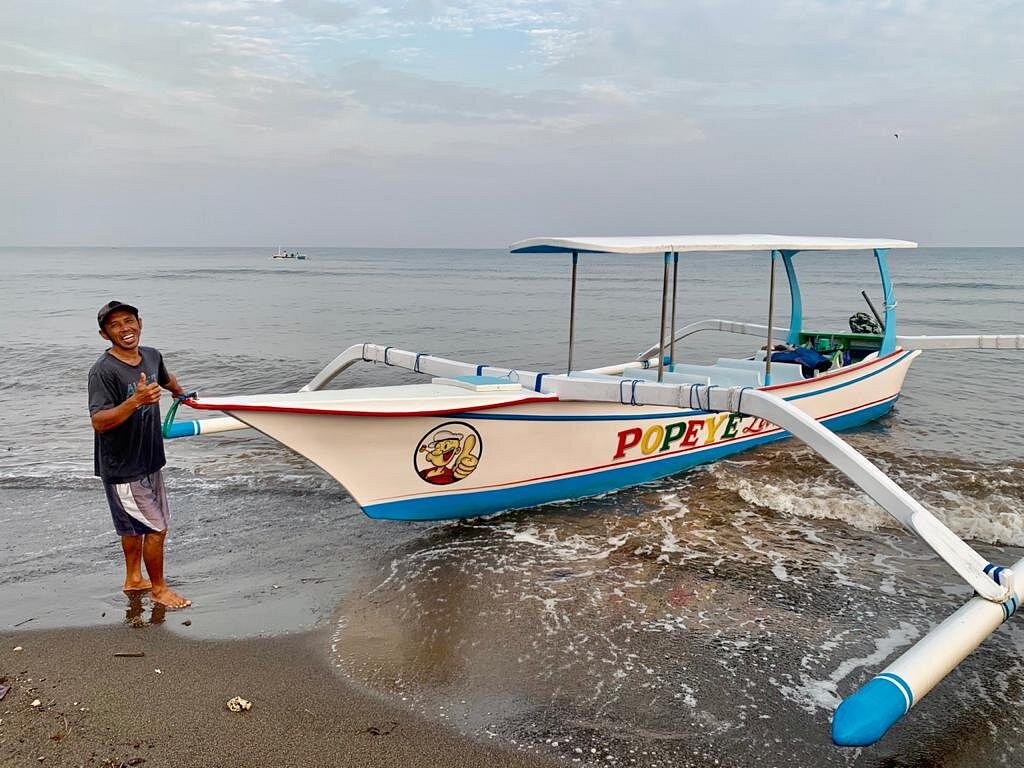 Rent a Boat in Lovina for Dolphin Watching