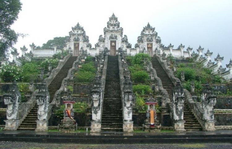 Best Tourist Spots to Visit on the Way to Lempuyang Temple