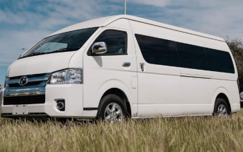 Sewa Mobil Hiace di Kuta