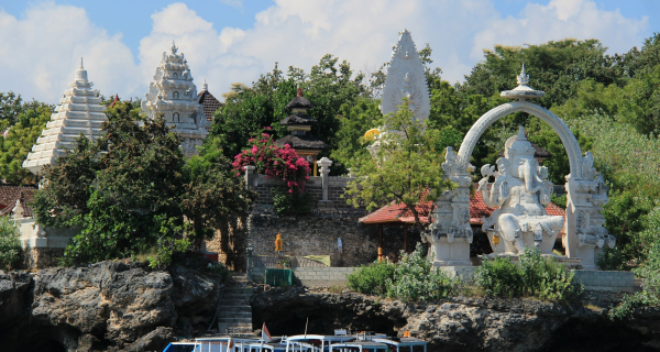 Sewa Perahu Tirta Yatra ke Pulau Menjangan