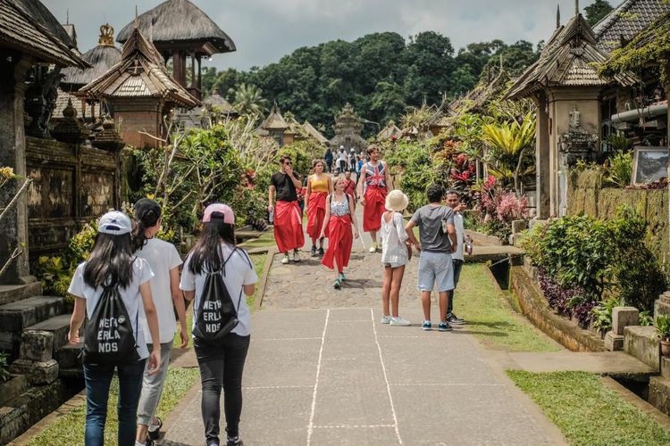 Biaya Paket Liburan Bali untuk 10 Orang