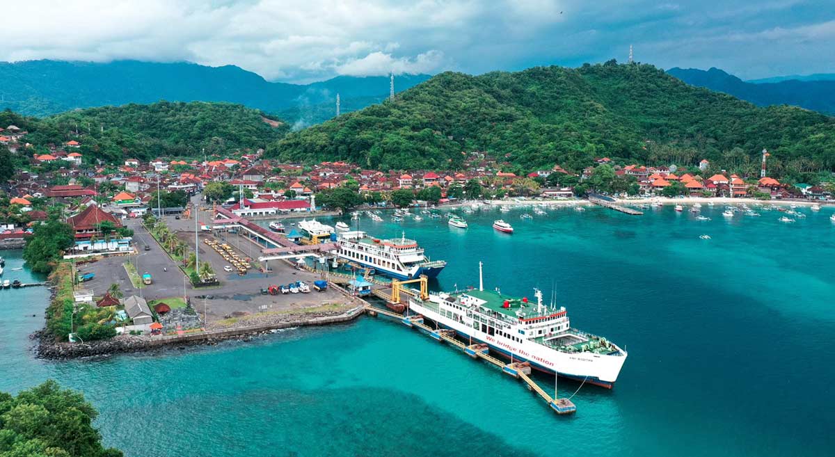 Taxi Services at Padang Bai Harbor