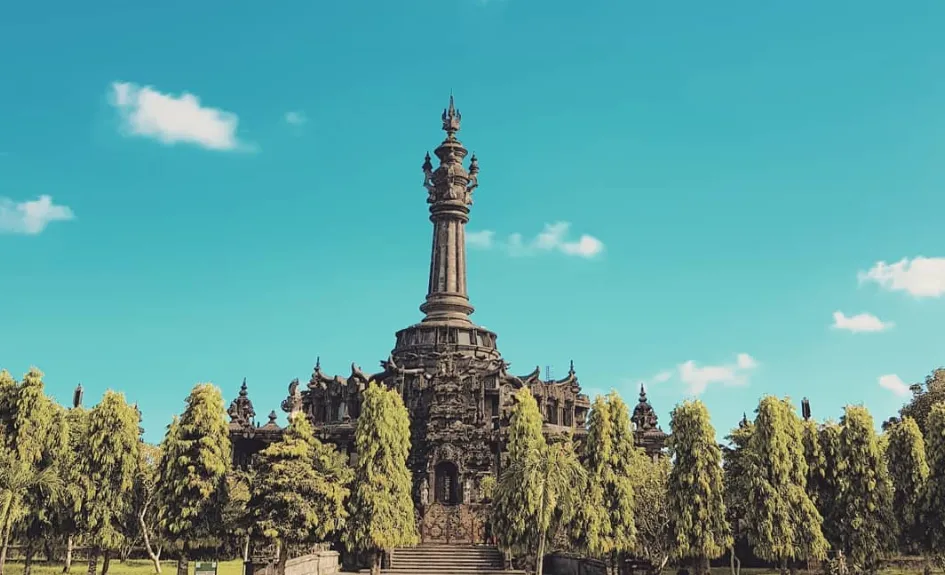 Car Rental with Driver near Renon