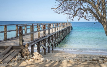 Pelabuhan Keberangkatan ke Pulau Menjanga